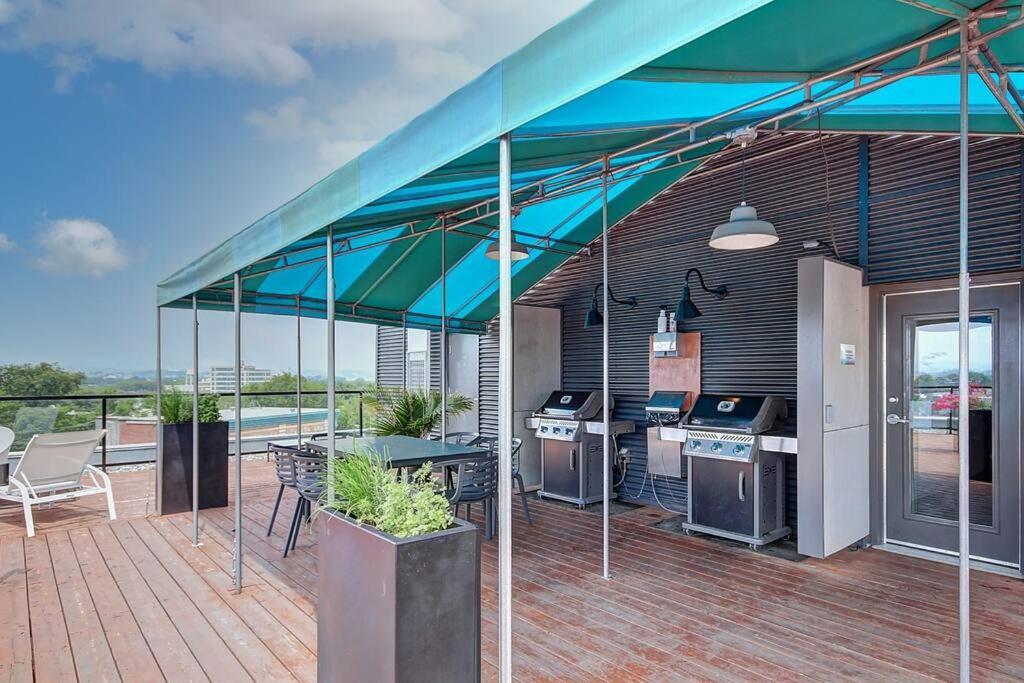Penthouse With Free Indoor Parking Downtown Apartment Quebec City Bagian luar foto